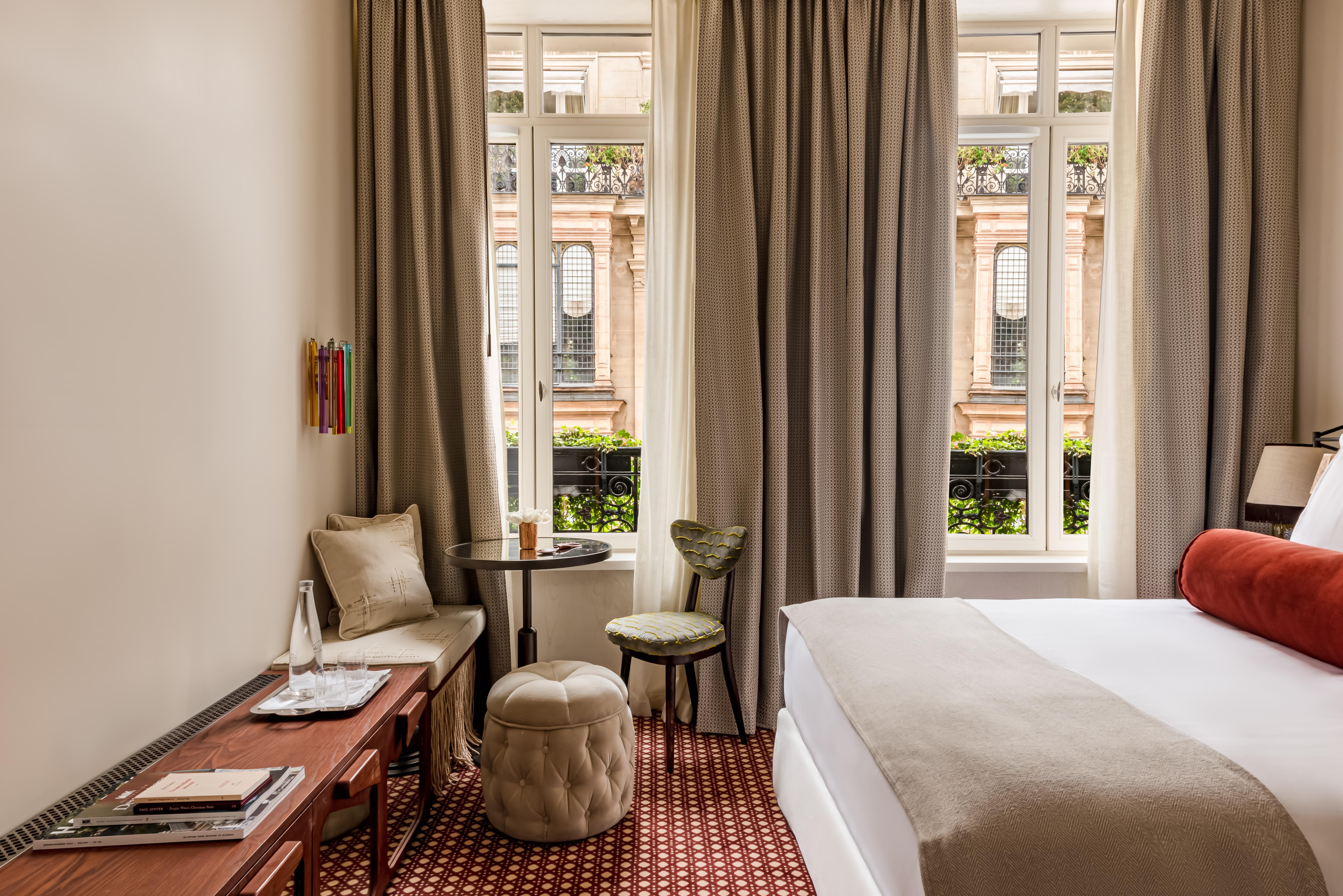 Chateau Des Fleurs Hotel